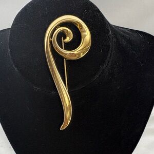 Source Unknown Polished Gold Colored Spiral Stick Brooch